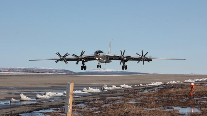 Противолодочная авиация продолжит полеты над Арктикой и Атлантикой