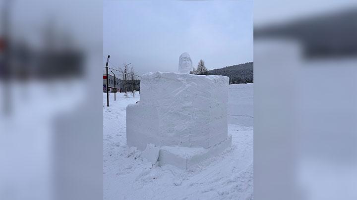 В Мурманской области проходит фестиваль снежных фигур &quot;Кандалакшские фантазии&quot;