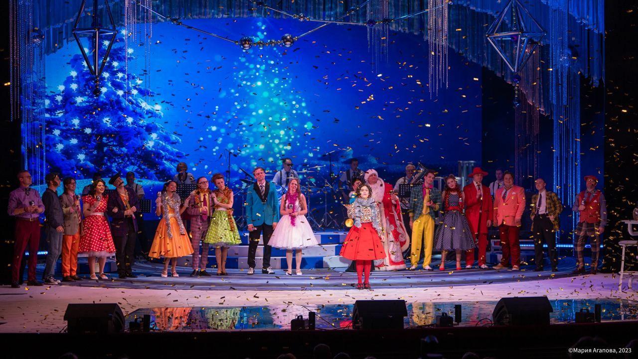 Новогодние спектакли посмотрели более 16 тысяч жителей Мурманской области
