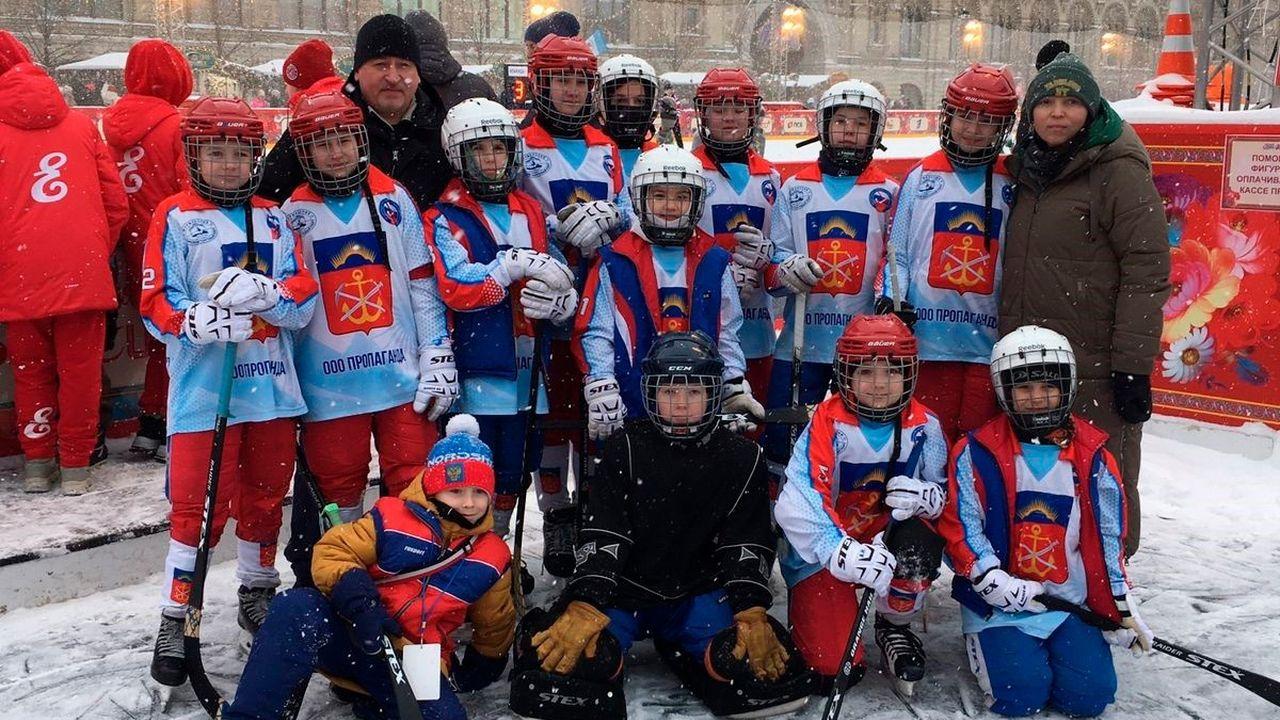Юные заполярные хоккеистки приняли участие в турнире на призы Святейшего Патриарха Московского 