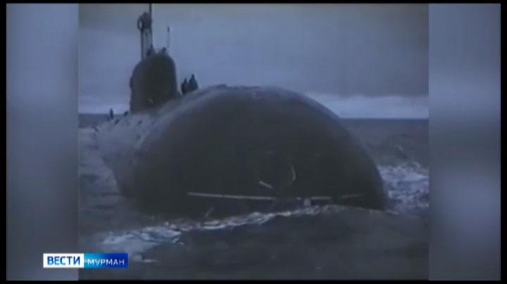 Россия вспоминает погибших подводников
