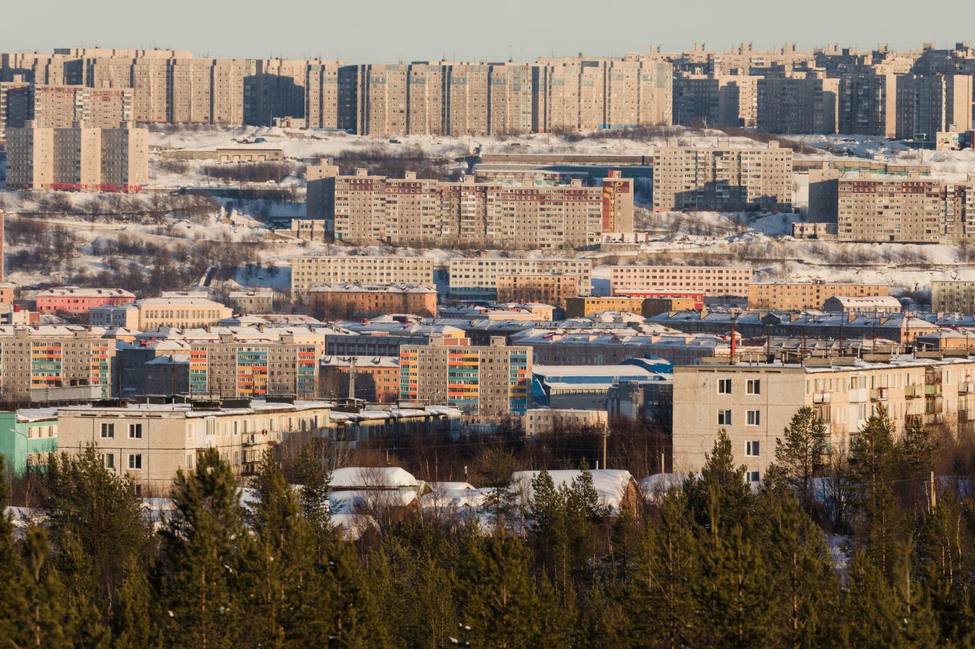 В Мурманске 14 апреля профилактические отключения проводят в 23 домах