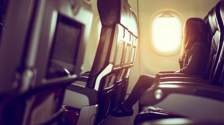 В ГД внесли законопроект, позволяющий пассажирам с детьми выбирать в самолетах места рядом