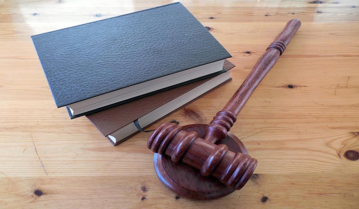 Мурманчанин пойдет под суд за незаконный оборот запрещенных веществ
