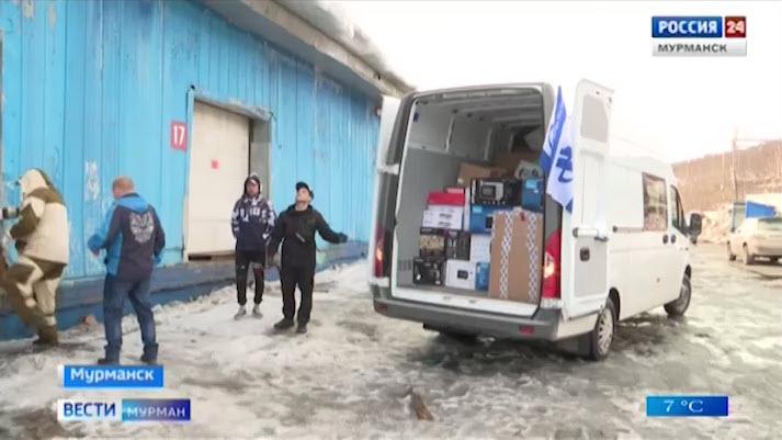 Полтонны помощи: гуманитарный груз для ДНР и ЛНР собрали на заводе «Нерпа»