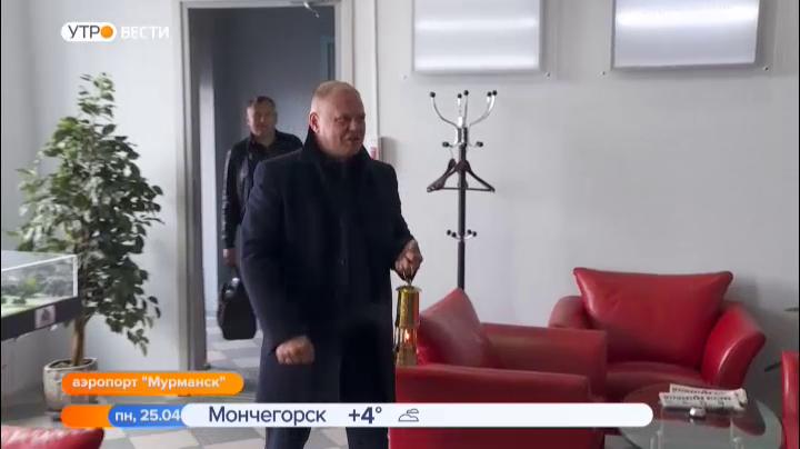 Из Иерусалима в Мурманск доставили частицу Благодатного огня