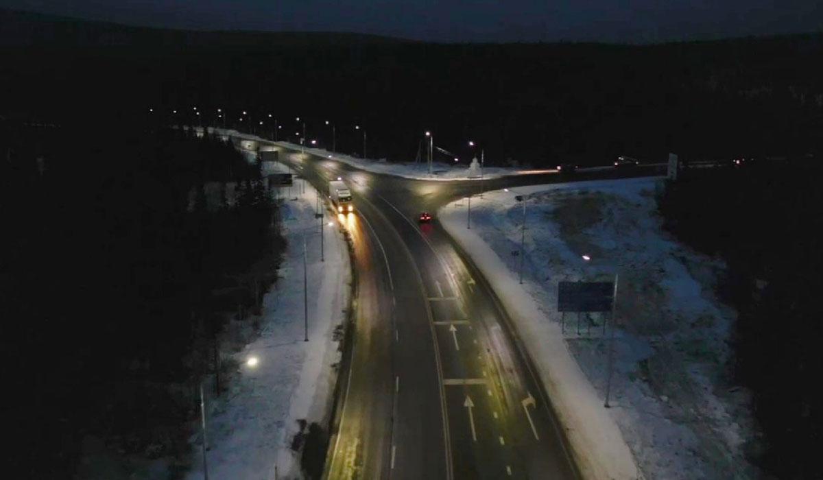 Ряд автодорог Мурманской области обустроят освещением в рамках нацпроекта