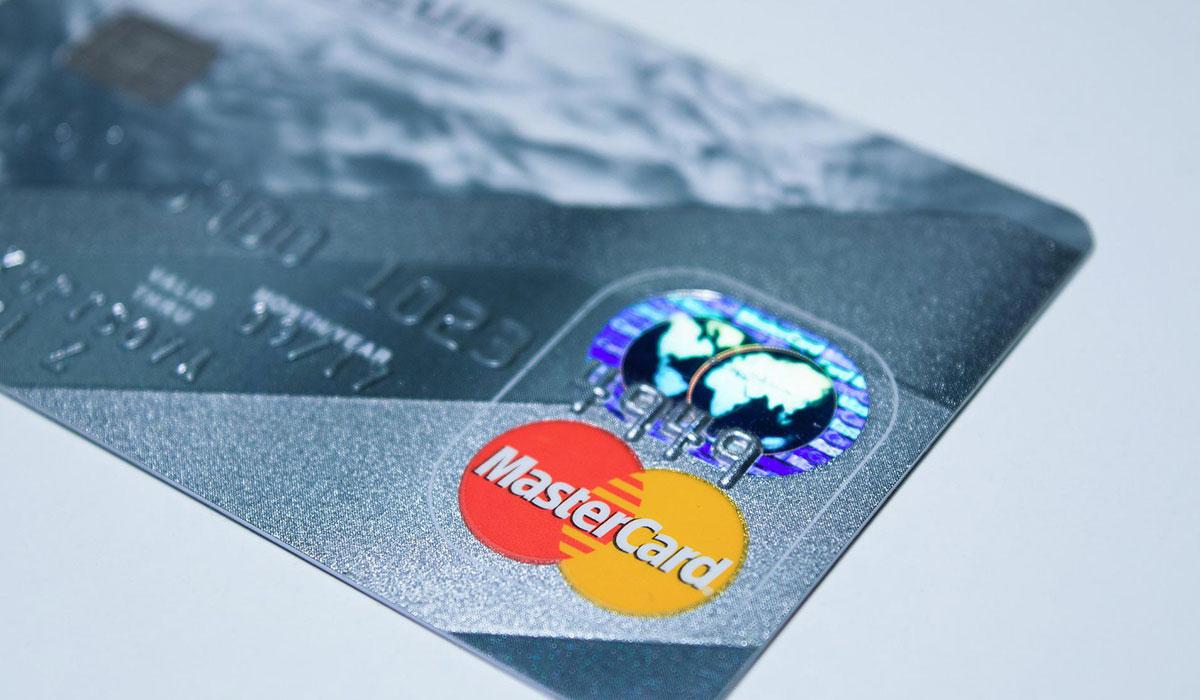 Россия создала альтернативу зарубежным платежным системам Mastercard и Visa