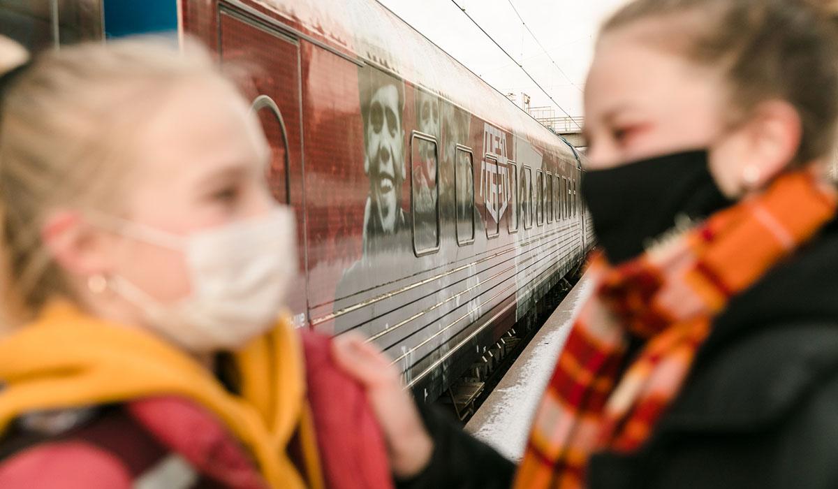Выставка «Поезд Победы» начинает работу в Мурманске