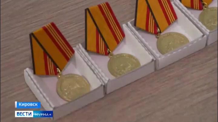 Медалями за участие в мурманском Параде Победы наградили 6 школьников из Кировска