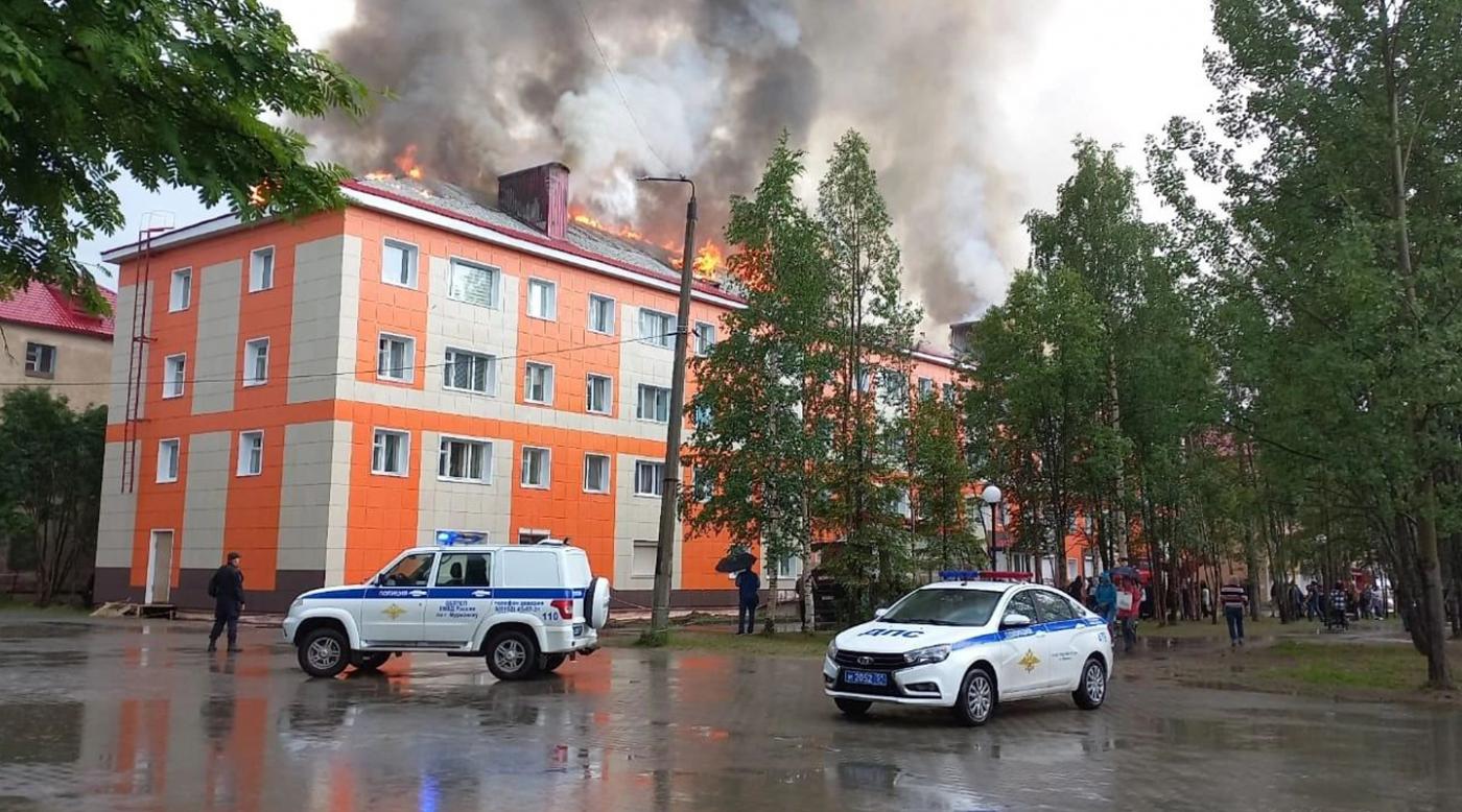 Спасатели ликвидировали пожар в Ковдоре