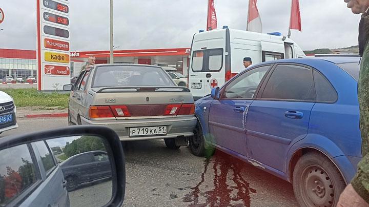 Две легковушки не поделили дорогу на Кооперативной в Мурманске