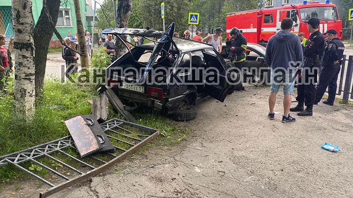 Водитель ВАЗа получил серьезные травмы в результате ДТП в Кандалакше