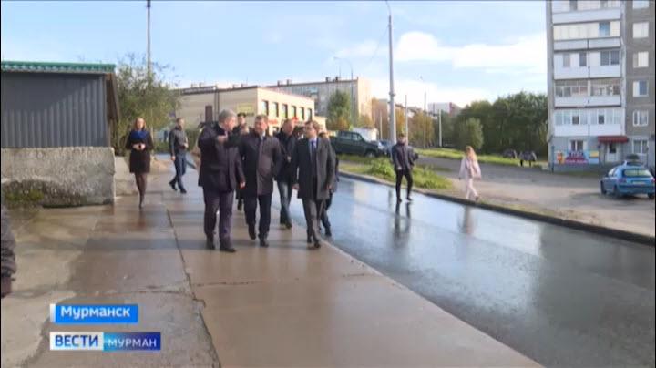 Городские власти проверили качество ремонта дорог на Шабалина и Достоевского в Мурманске