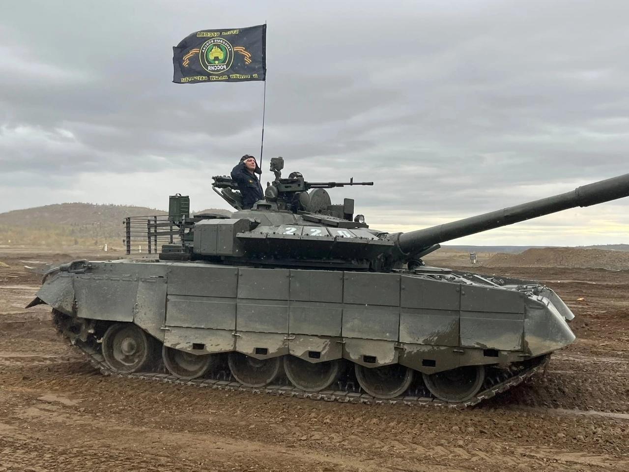 День танкиста отметили в Печенгском округе