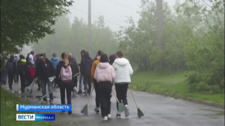В Мурманской области продлили программу временного трудоустройства подростков и студентов