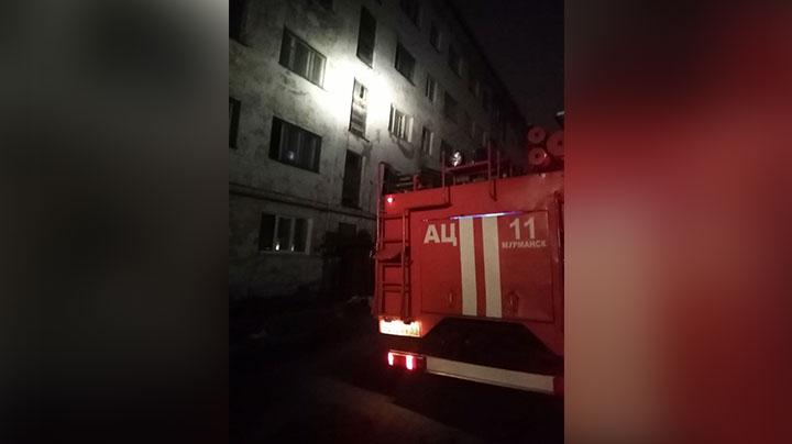 В ночном пожаре на Подстаницкого в Мурманске погибли 4 человека