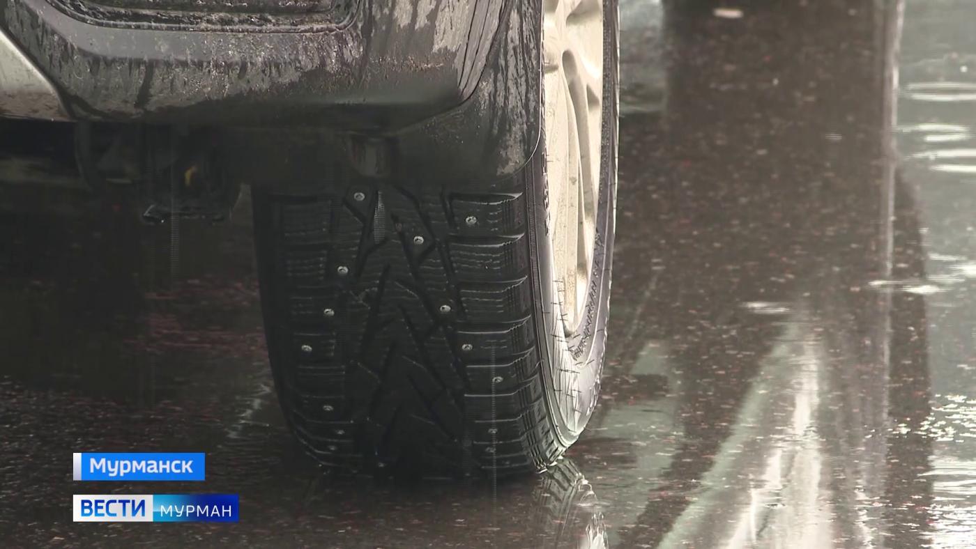 Автоинспекторы советуют жителям Мурманской области сменить стиль вождения на зимний