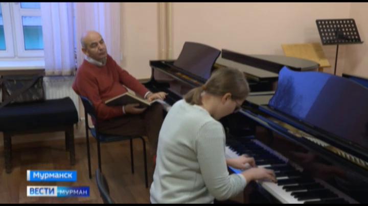 Профессор московской консерватории поделился секретами мастерства с начинающими музыкантами