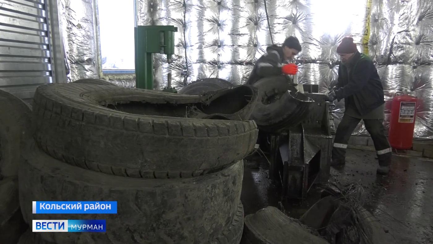 Кто и где в Мурманской области создает плитку из пластиковых бутылок и тартановое покрытие из шин