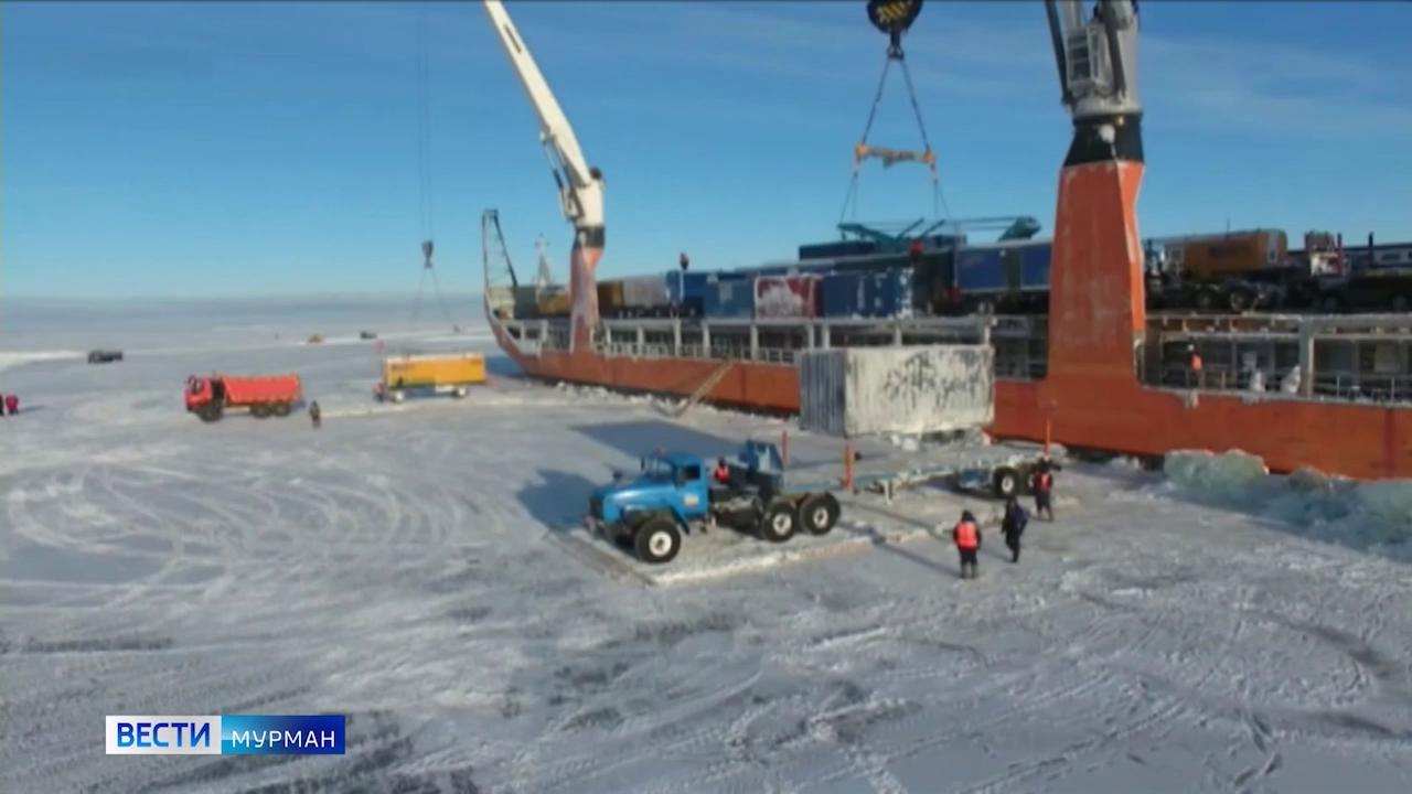 Импортозамещение в Арктике в условиях санкционного давления обсудили на стратсессии в Мурманске