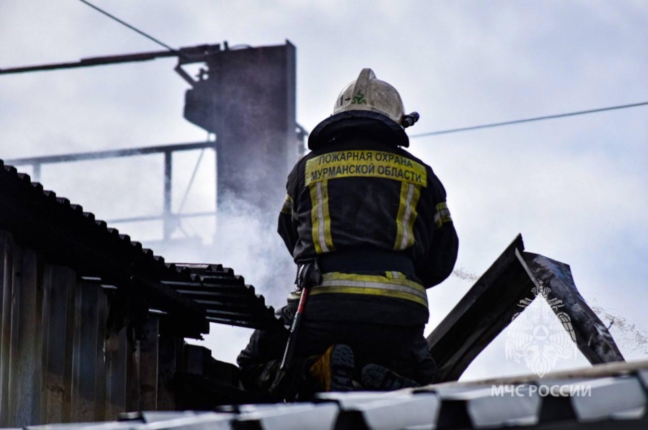 Спасатели потушили пожар в Кандалакше