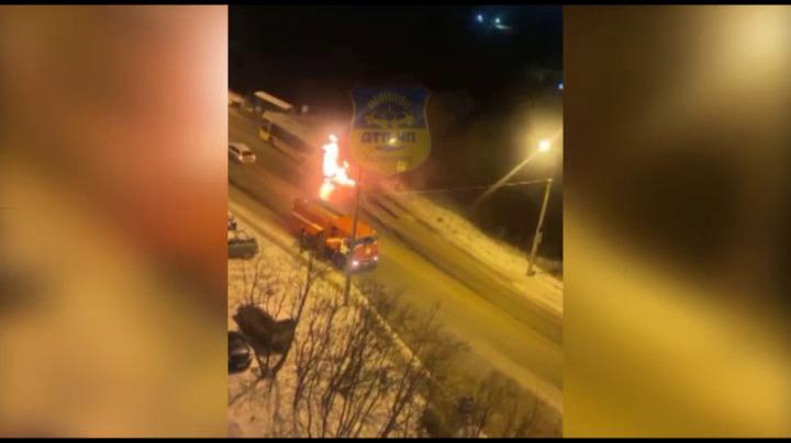 В Мурманске из горящего автобуса эвакуировали пассажиров
