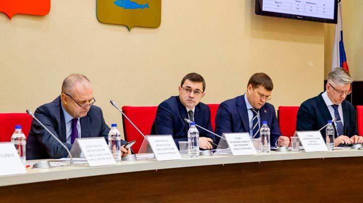 Совет депутатов Мурманска утвердил в первом чтении городской бюджет на 2023 год