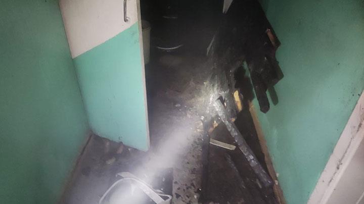 В Ковдоре из-за пожара в комнате из общежития эвакуировали 20 человек