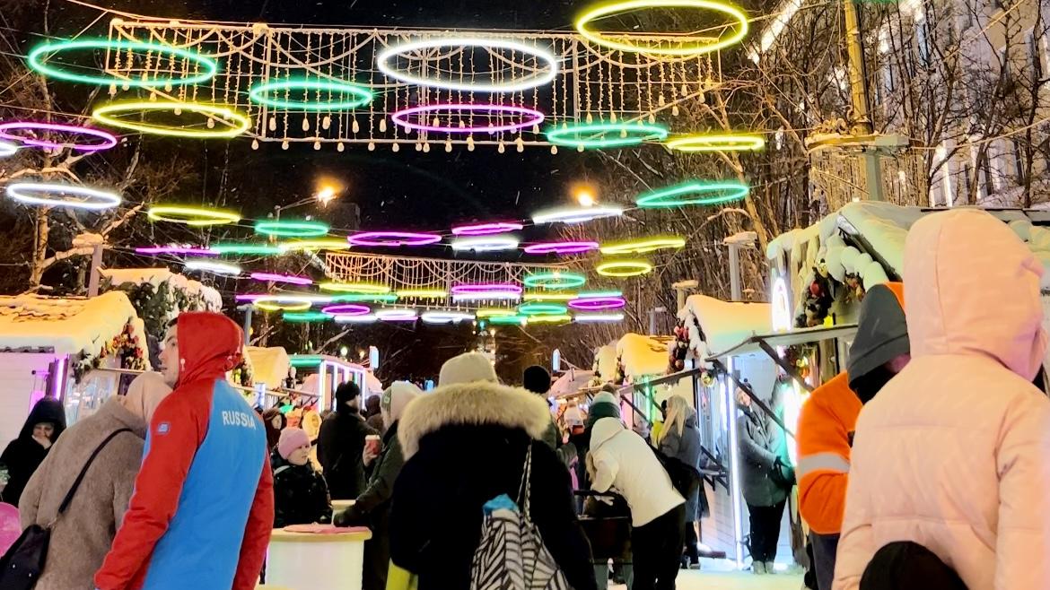 8 января — последний день работы новогодней ярмарки в центре Мурманска