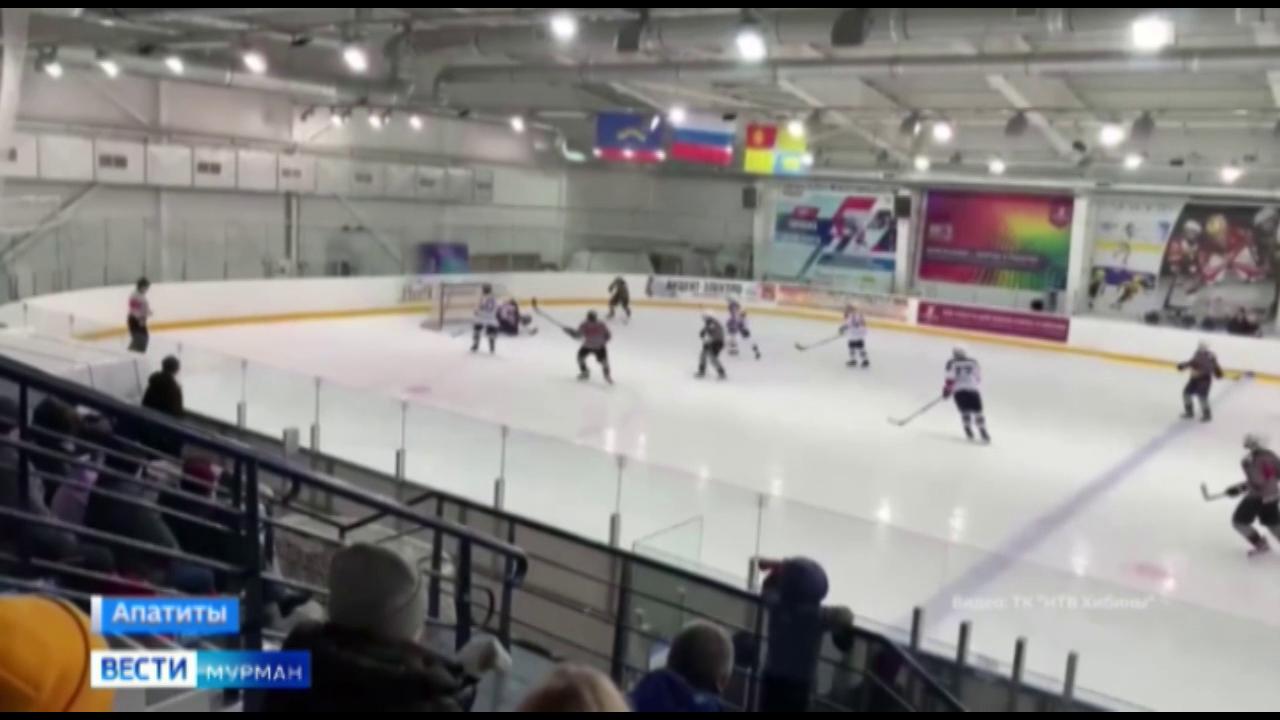 В Апатитах состоялась первая в 2023 году игра Чемпионата Мурманской области по хоккею с шайбой