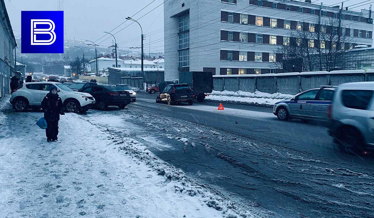 В аварии на Радищева в Мурманске никто не пострадал