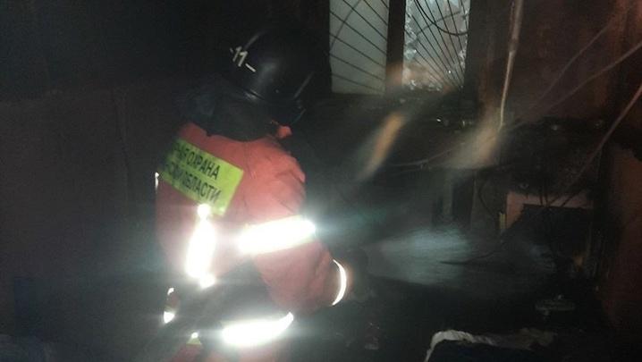 Одного человека госпитализировали в результате пожара в хостеле на Разина в Мурманске