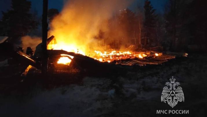 Четверо детей спаслись от пожара в Колвице
