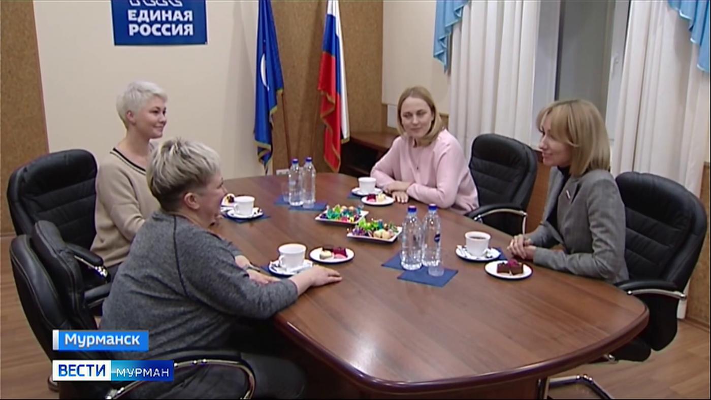 Поддержка семей и детства: Татьяна Сахарова встретилась с инициаторами социальных проектов