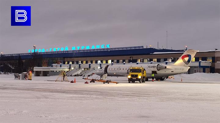 В мурманском аэропорту не смог приземлиться борт из Москвы