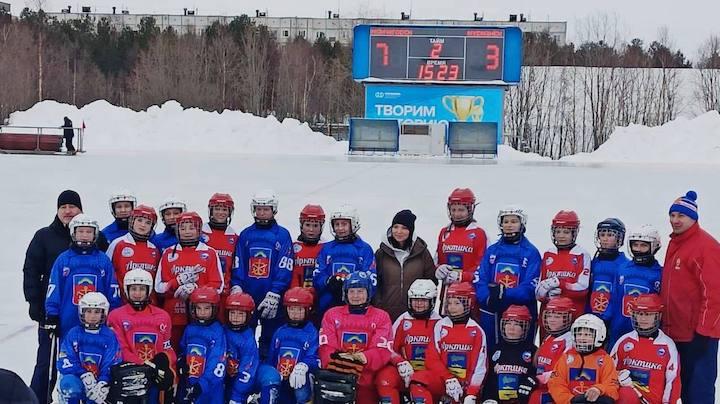 Праздник Севера учащихся: соревнования по хоккею с мячом завершились в Мончегорске