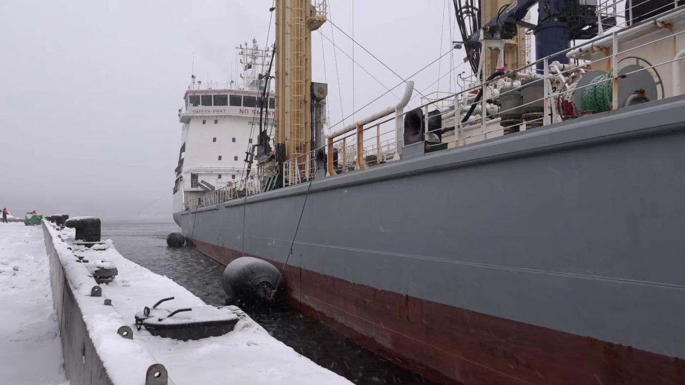 Средний морской танкер &quot;Академик Пашин&quot; прибыл в Мурманск