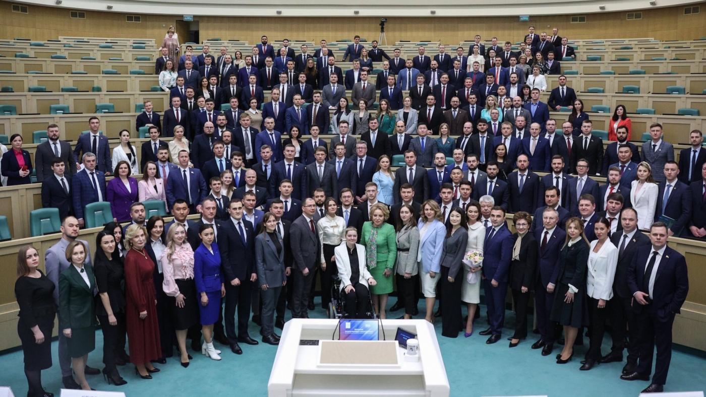 Делегация из Мурманской области приняла участие в заседании Палаты молодых законодателей