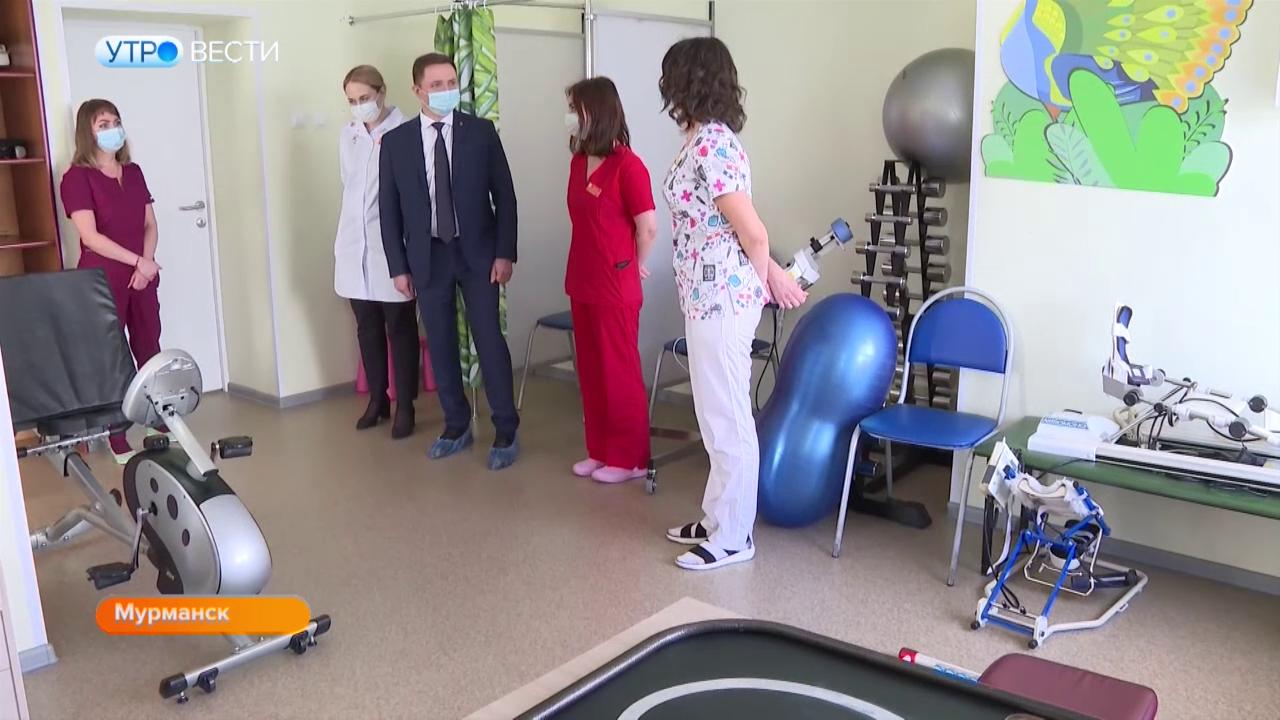Дмитрий Панычев посетил Центр реабилитации для детей и подростков