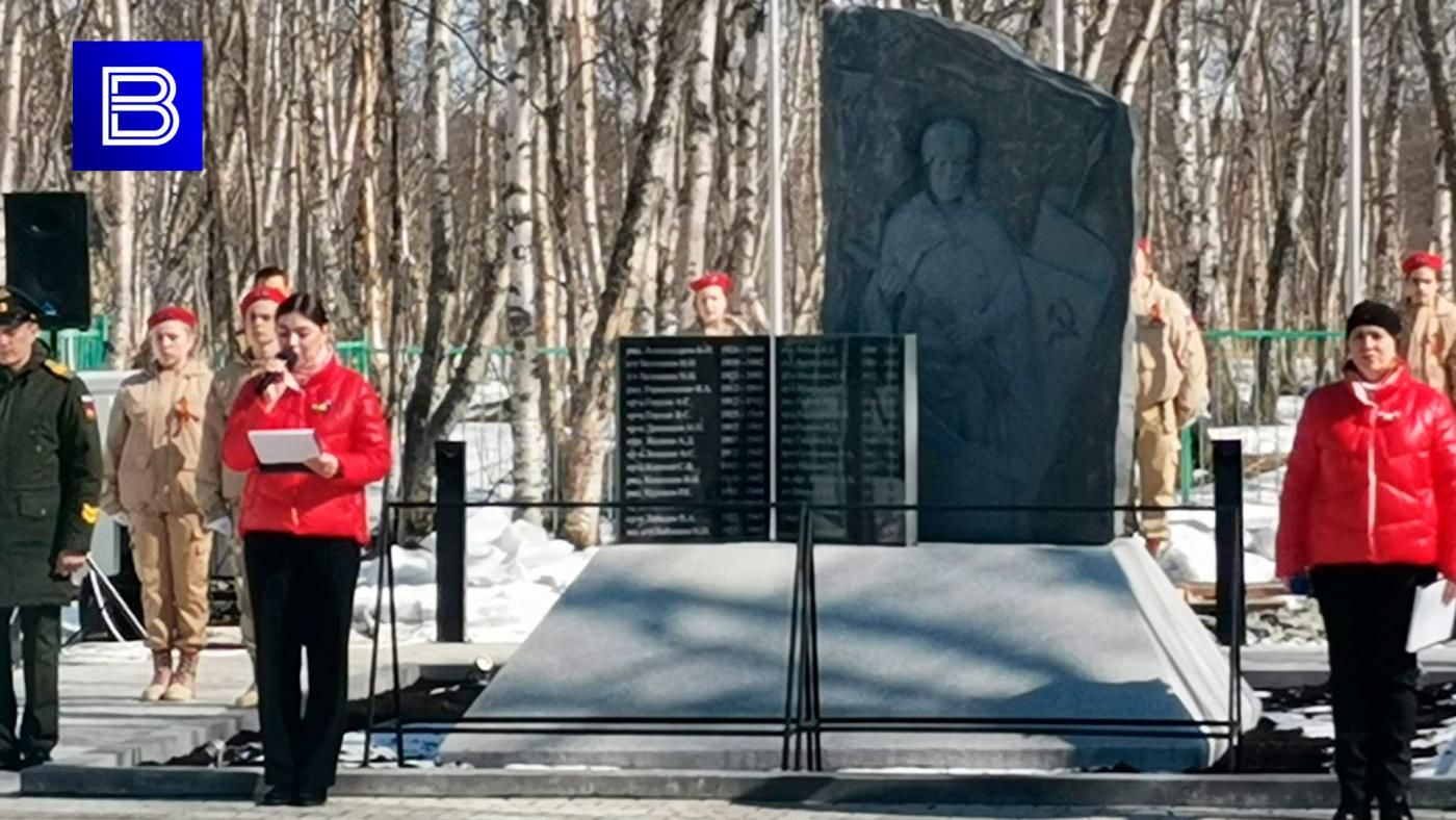 В Зверосовхозе открыли после реконструкции памятник павшим в боях за Родину в годы Великой Отечественной войны