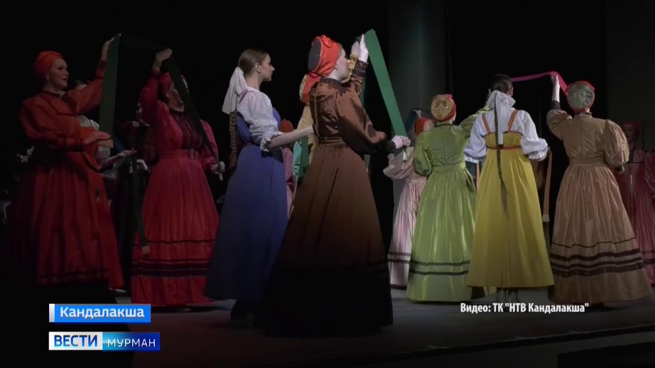 В Мурманской области выступает Северный народный хор