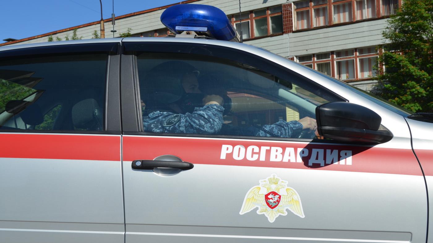 Посещение диско-ресторана в Мурманске закончилось для девушки в полиции