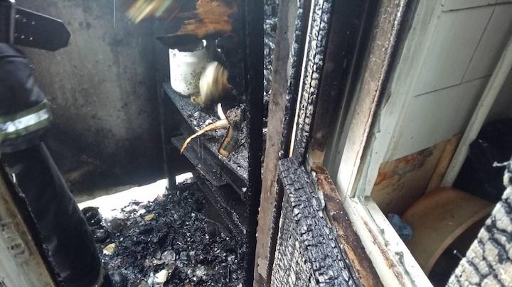 В одном из домов Оленегорска сгорело окно