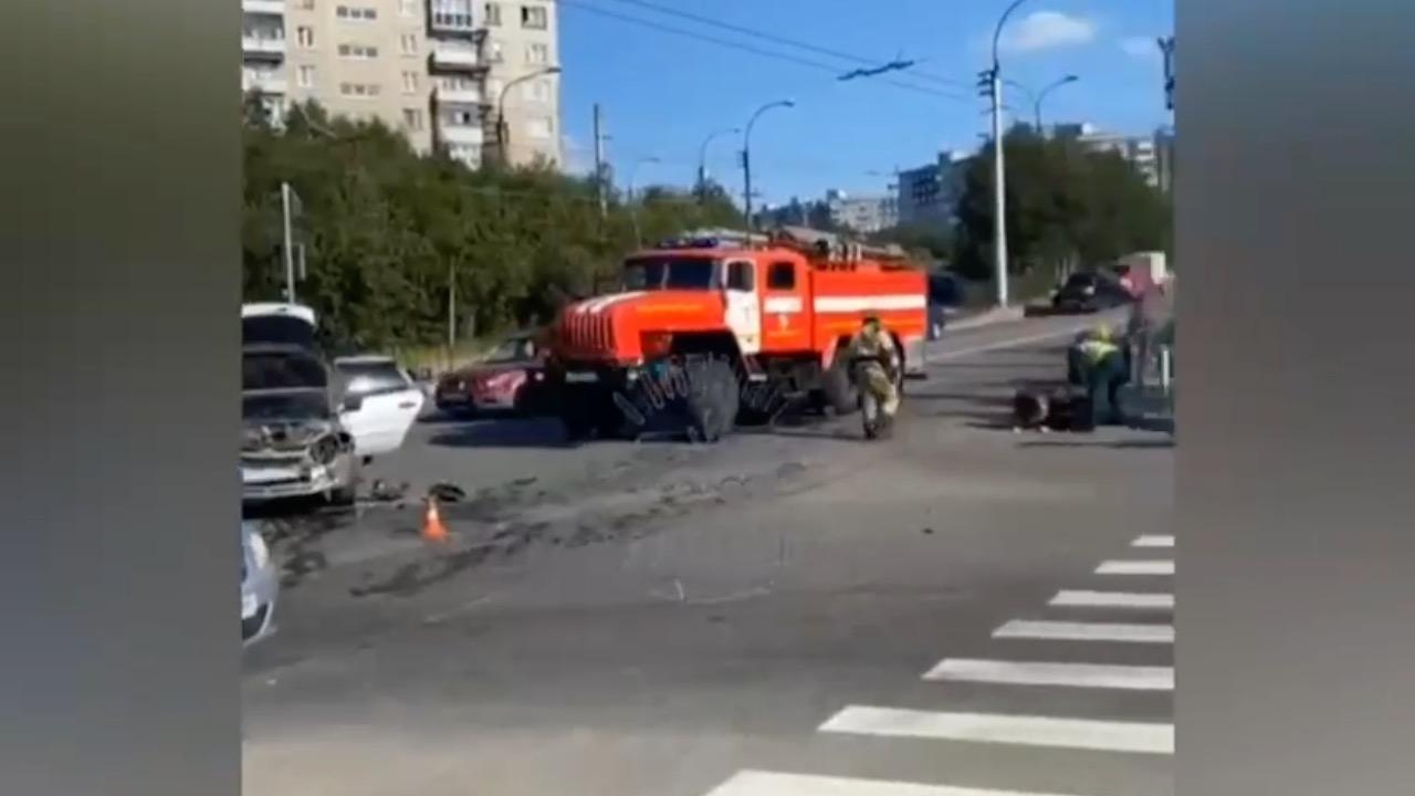 Мотоциклиста госпитализировали после ДТП на Копытова в Мурманске