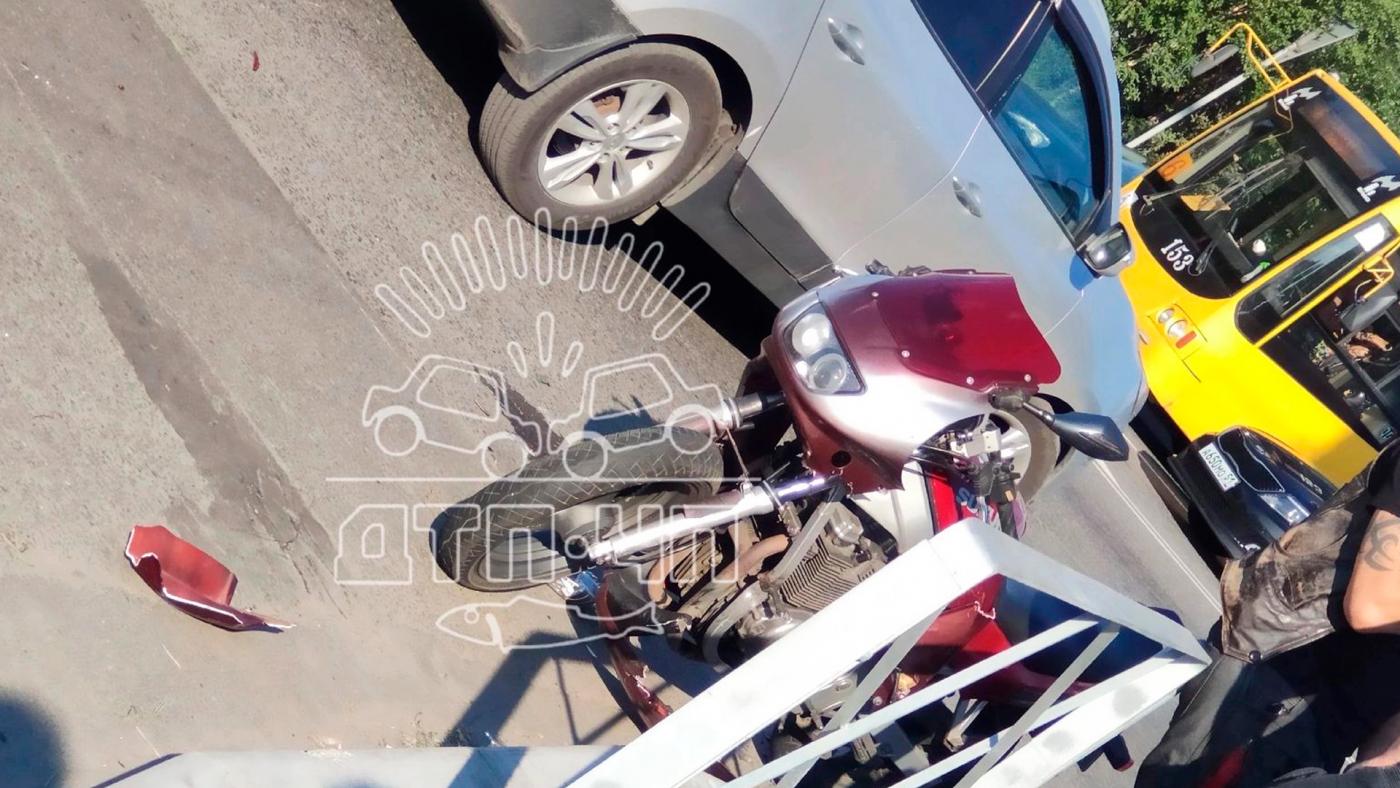 В ДТП на Копытова в Мурманске виноват пострадавший мотоциклист