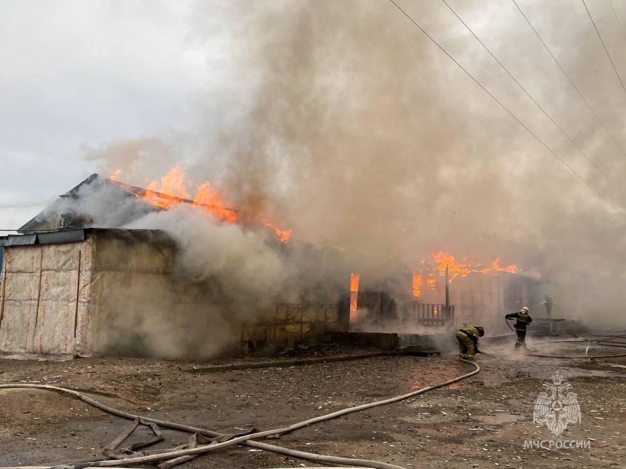 На Свердлова в Мурманске произошел сильный пожар