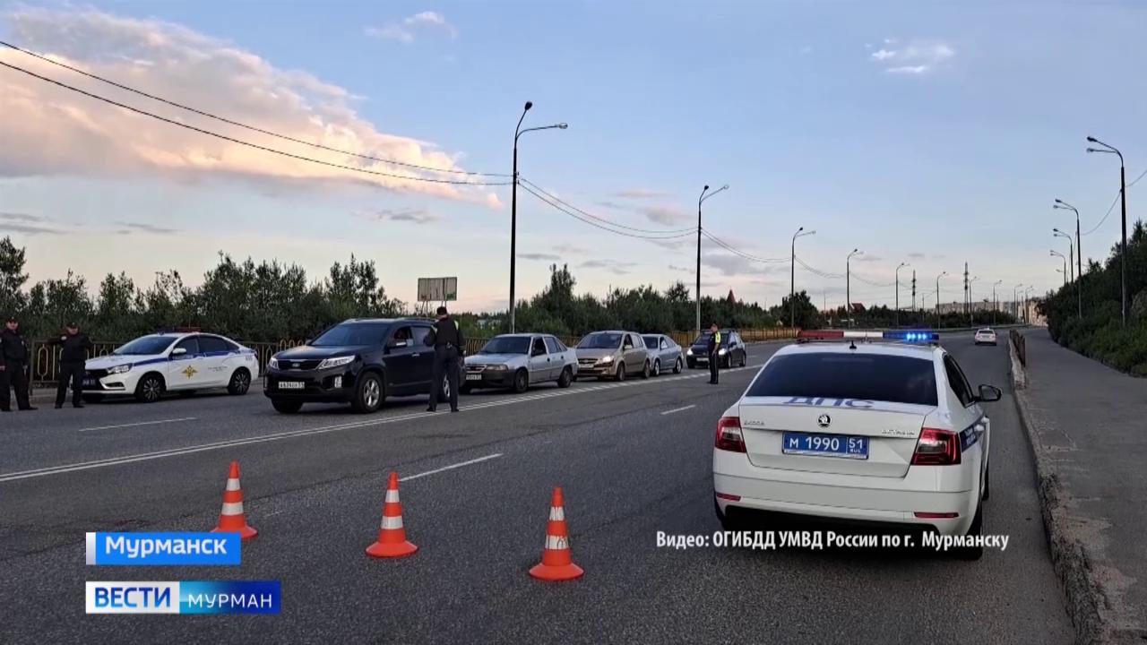 Сотрудники Госавтоинспекции Мурманска проверили водителей на трезвость
