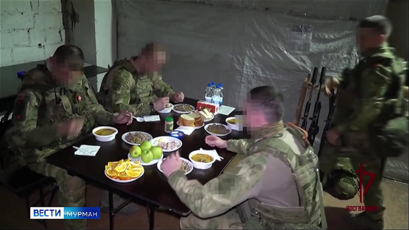 Выполняющих задачи СВО в ДНР росгвардейцев обеспечили горячим питанием