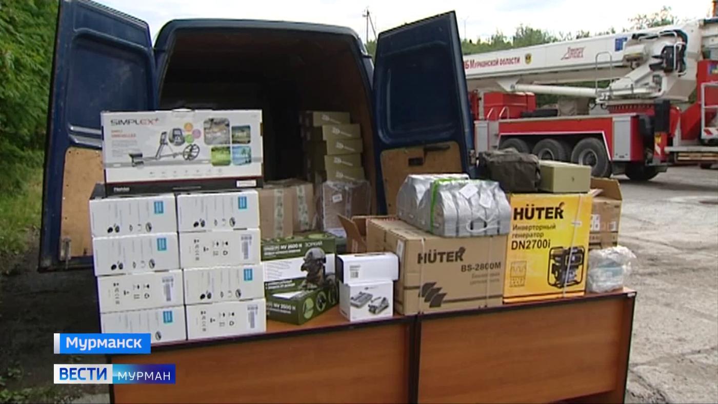 Очередную партию гуманитарного груза отправили из Мурманской области в зону СВО
